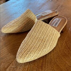 Steve Madden Cairo Woven Raffia like Mule